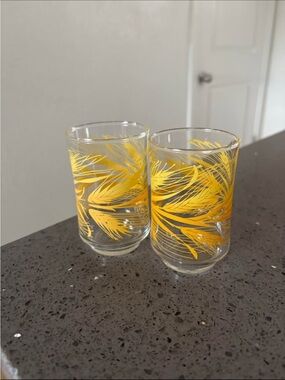 2 Vintage Libbey golden wheat juice glasses